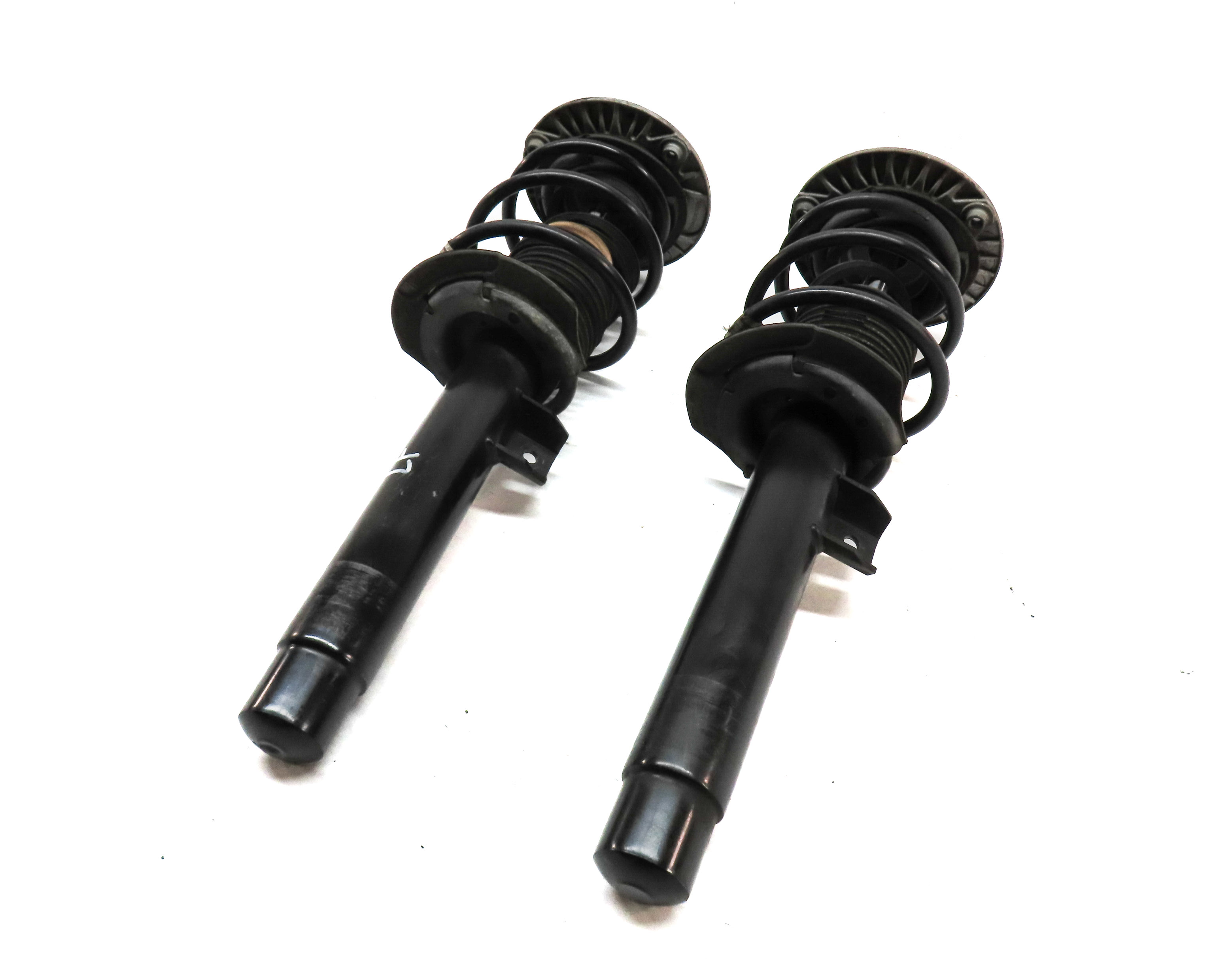 12-18 BMW 320i 328i 335i 340i (F30) RWD SEDAN - FRONT STANDARD SHOCK STRUT SET 2 — exact item pictured